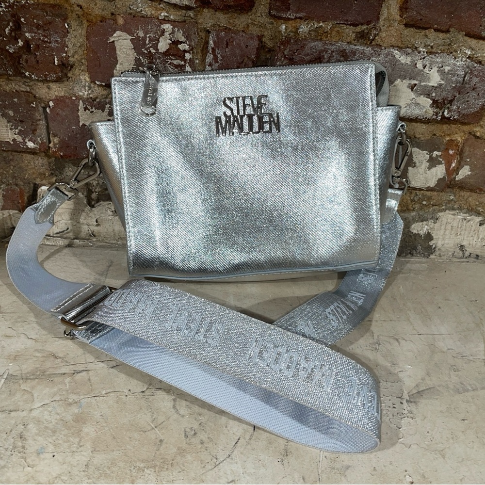 STEVE MADDEN Crossbody Handbag - SILVER METALLIC BLEXI - No Wear